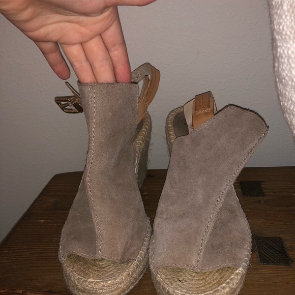 Seychelles Wedges! - Picture 5 of 7